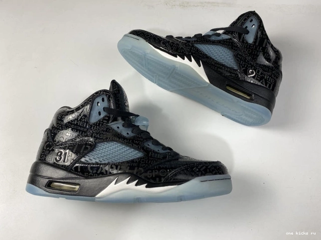 Chep Onekick Doernbecher Retro 5 633068-010 Jordan AIR 0819